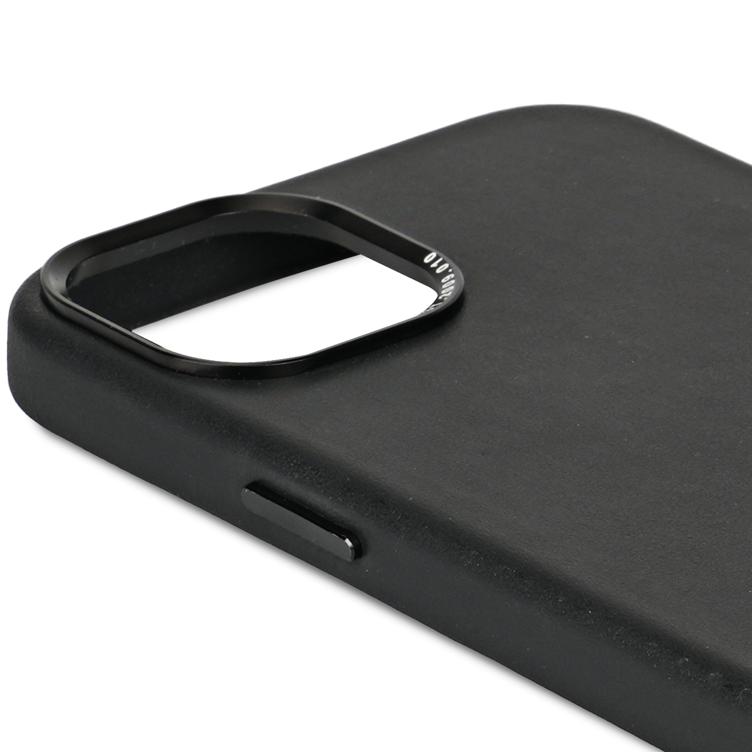 Leather Back Cover iPhone 15, Black