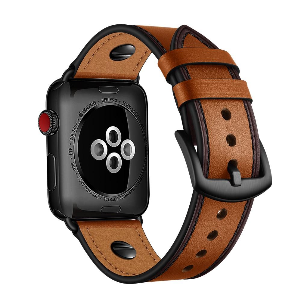 Bracelet en cuir clouté Apple Watch 45mm Series 8 Marron